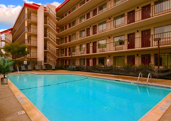 Questions & Answers Book cheap Red Roof Inn in San Francisco with bedtpulriosimp.cf Compare Red Roof Inn rooms and suites in San Francisco, California with great deals and discounts.